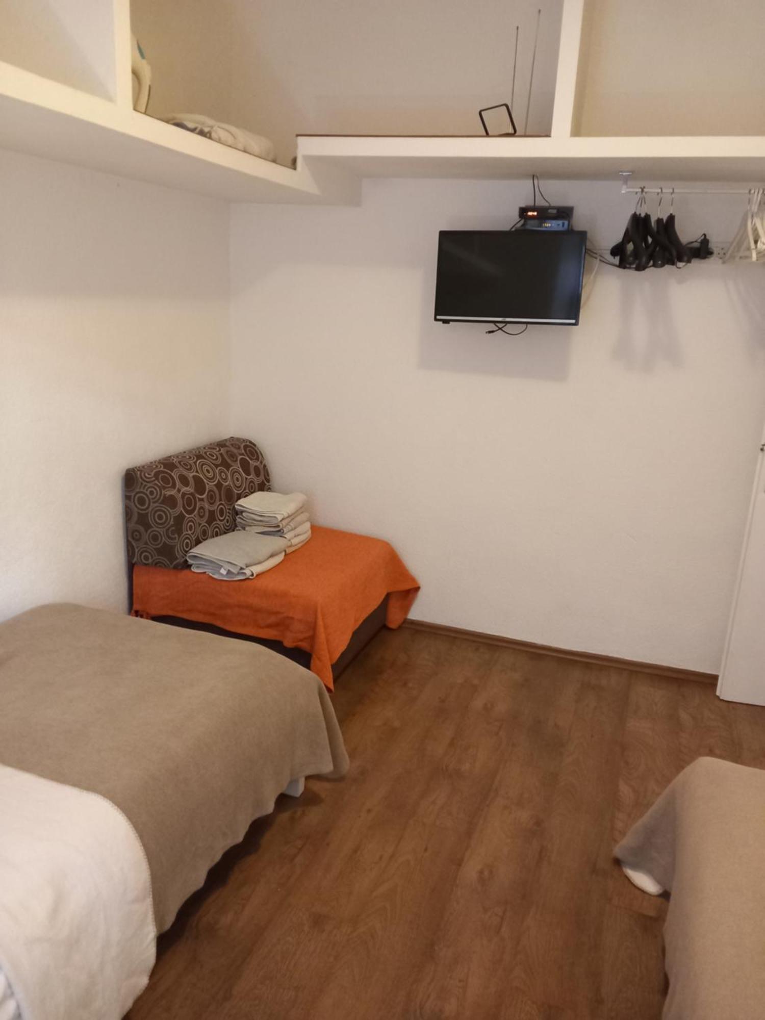 Apartment Ferienwohnung พูลา ภายนอก รูปภาพ